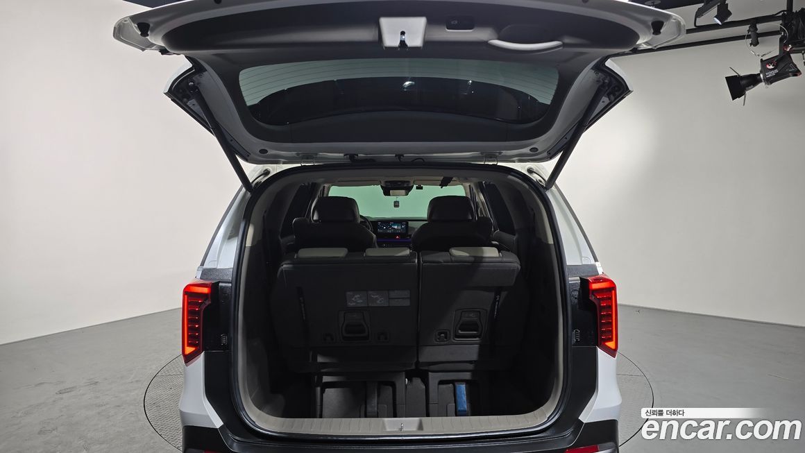 Kia Canival 2024