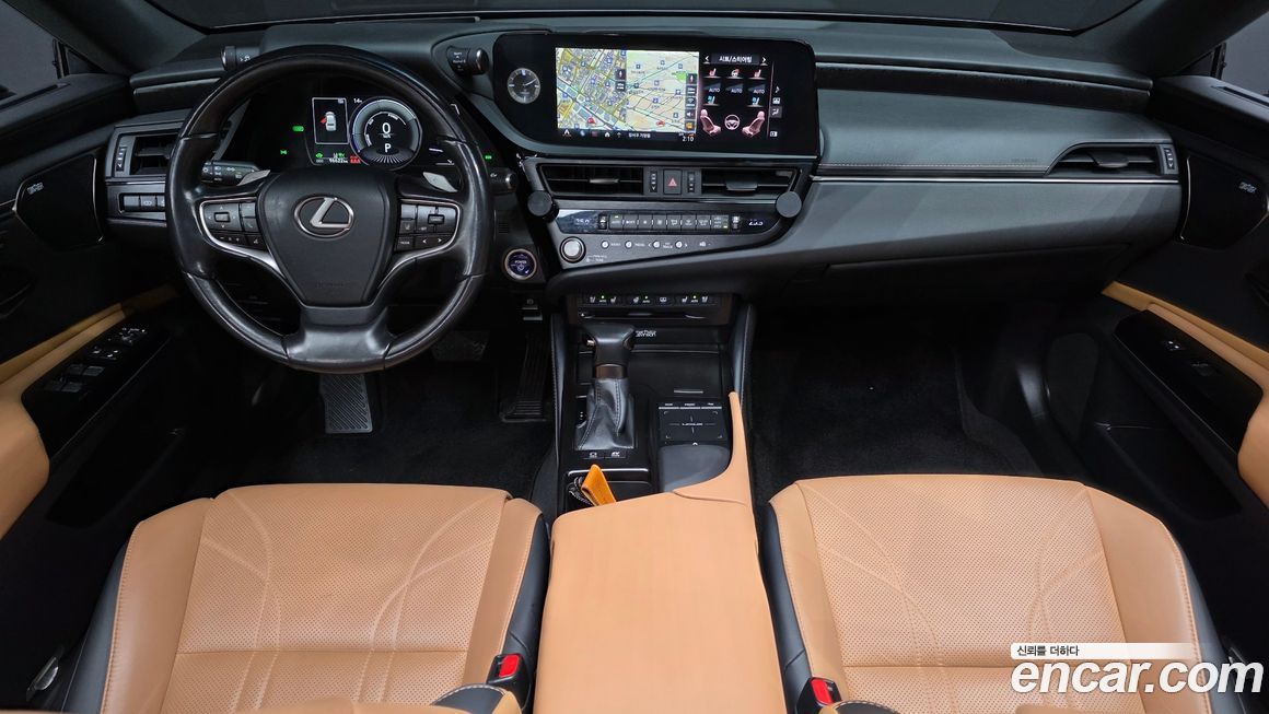 Lexus ES 2022