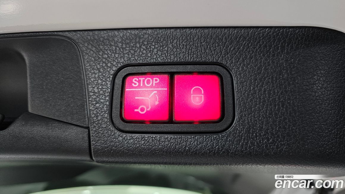 Mercedes-Benz GLB-Class 2021