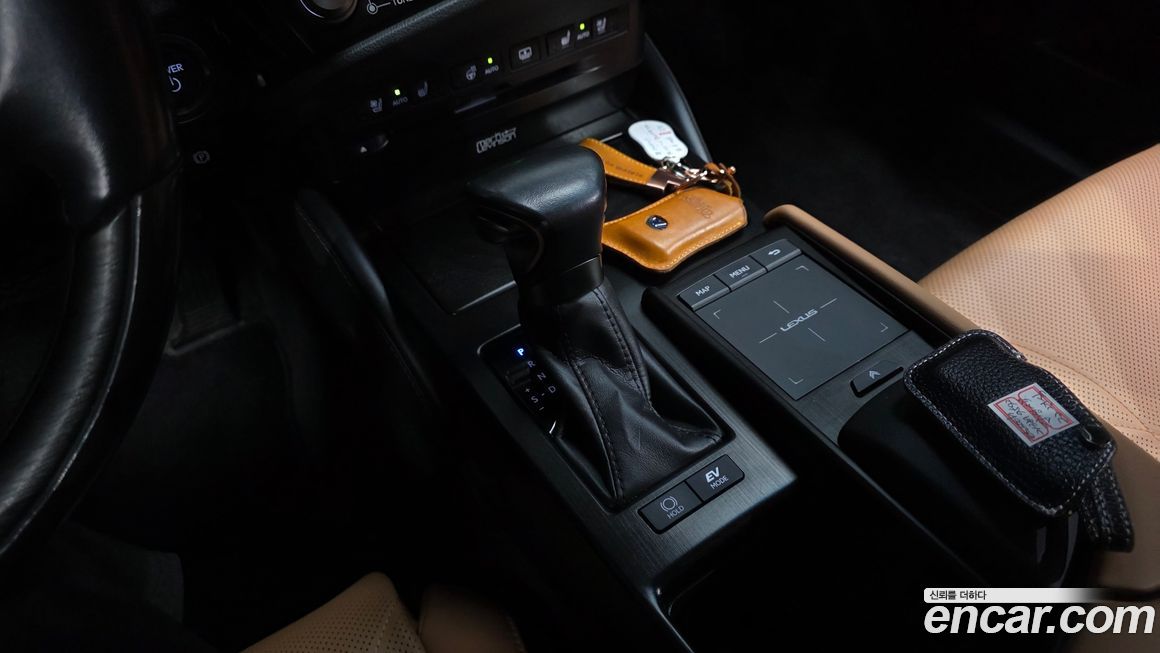 Lexus ES 2022