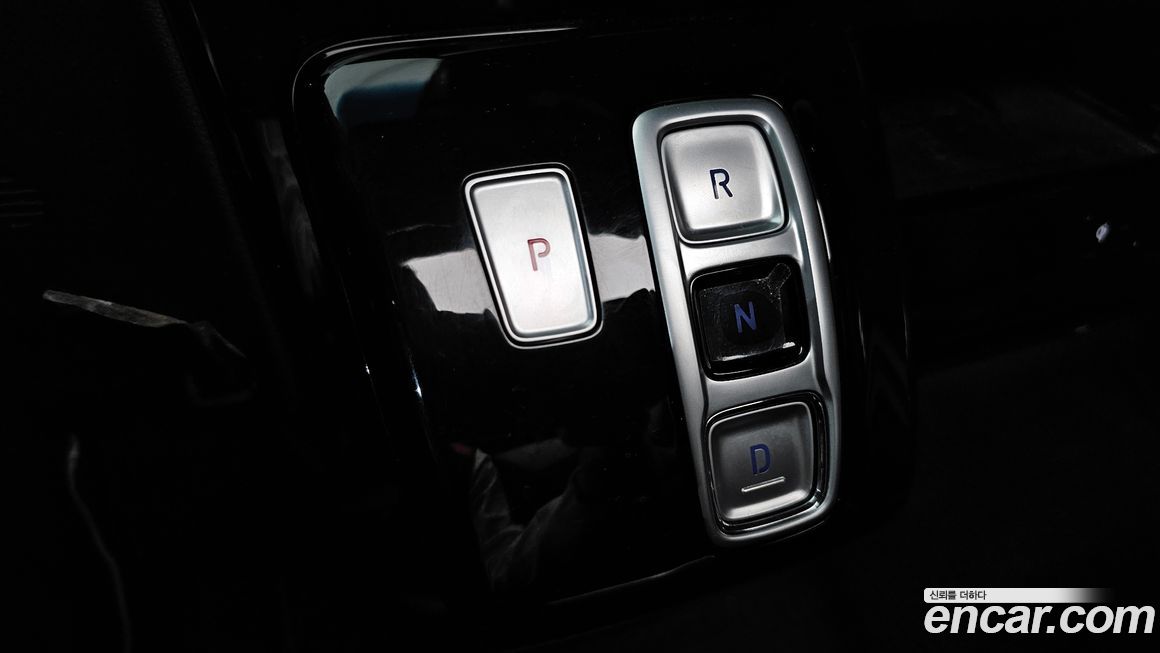 Hyundai Staria 2024