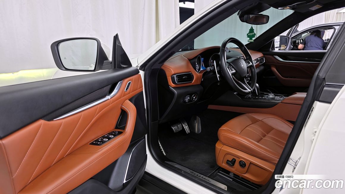 Maserati Levante 2020