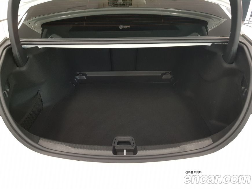 Mercedes-Benz C-Class 2023