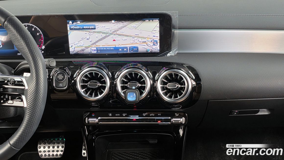 Mercedes-Benz CLA-Class 2025