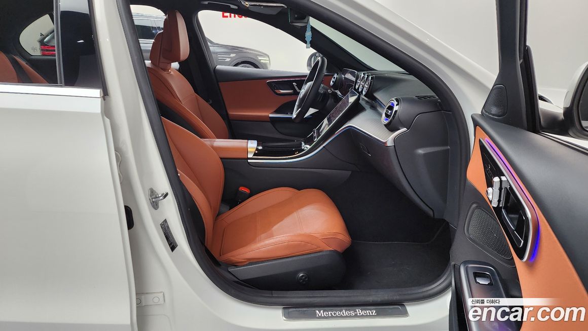 Mercedes-Benz C-Class 2023