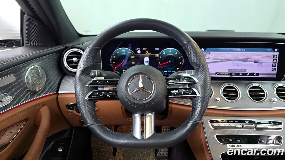 Mercedes-Benz E-Class 2021