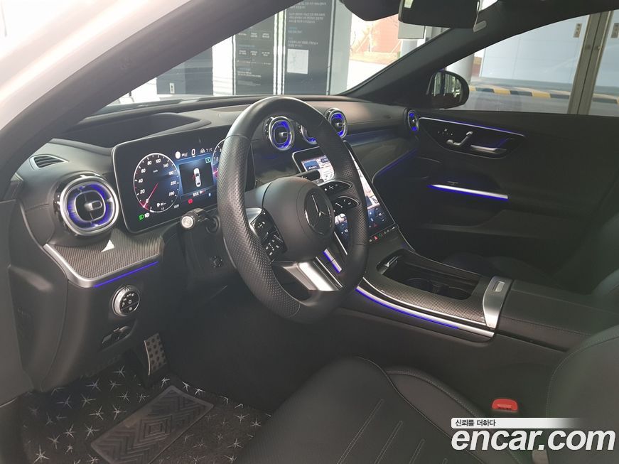 Mercedes-Benz C-Class 2023