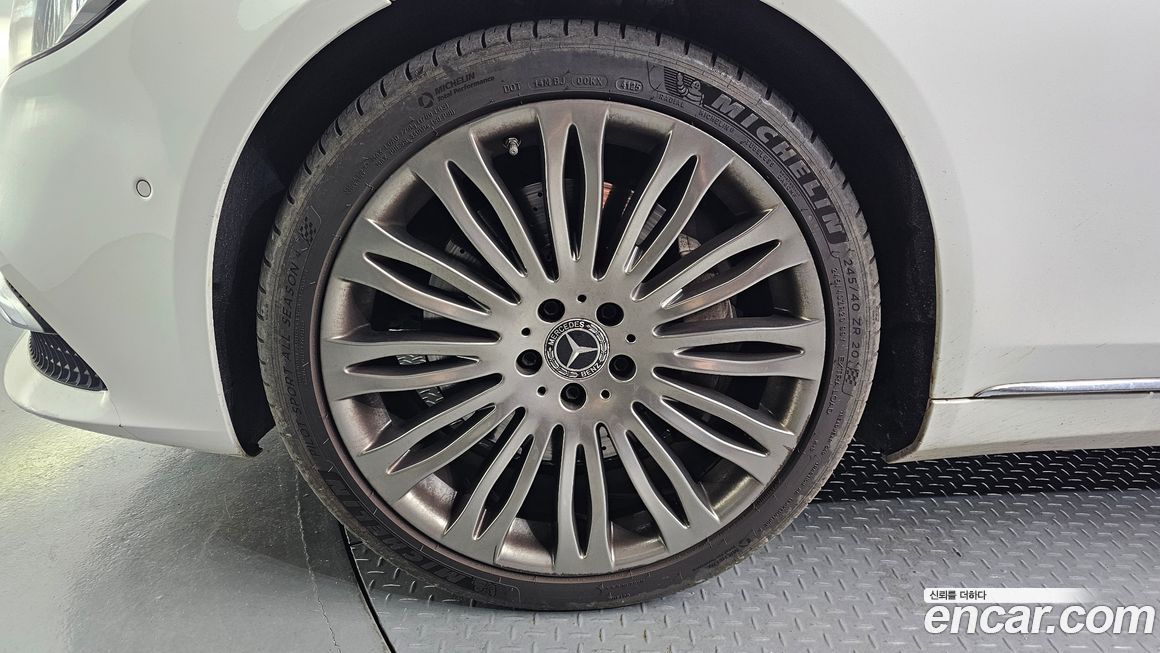 Mercedes-Benz S-Class 2019