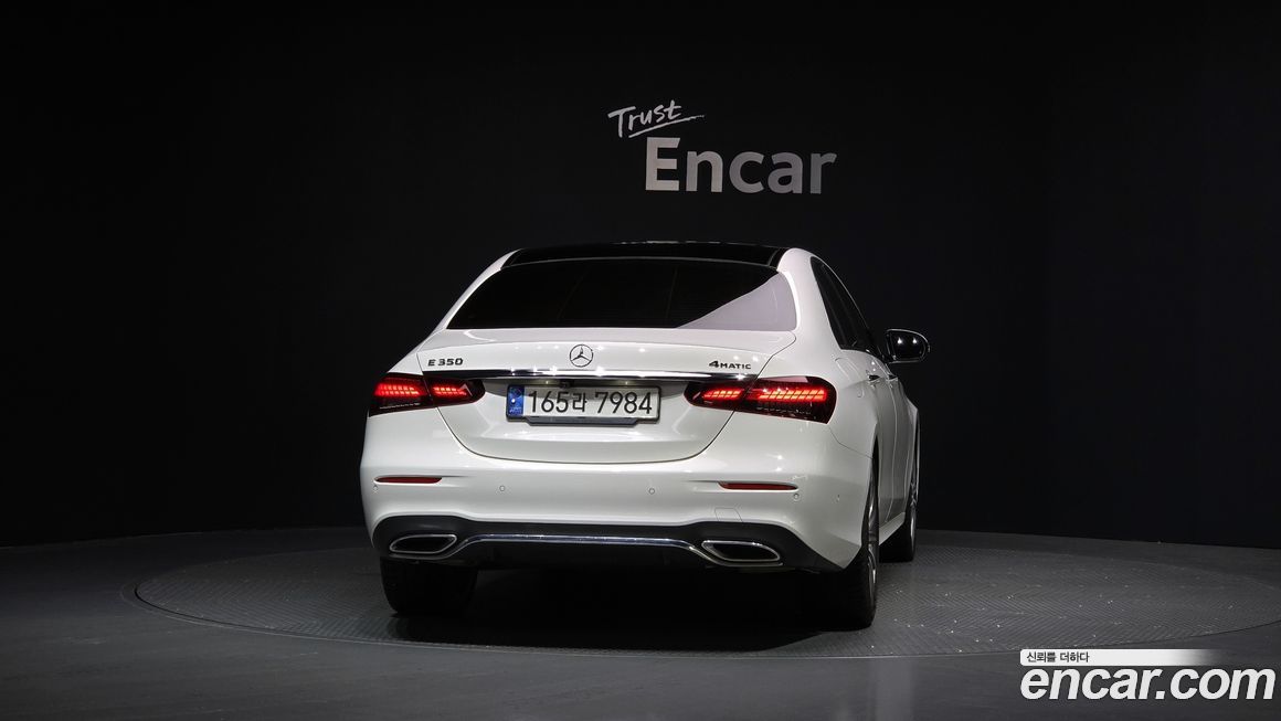 Mercedes-Benz E-Class 2021