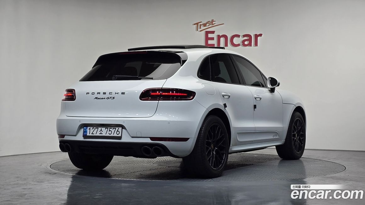 Porsche Macan 2017