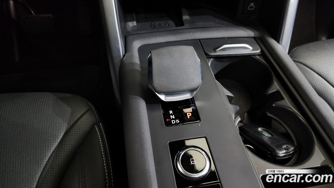 Land Rover Discovery 2022