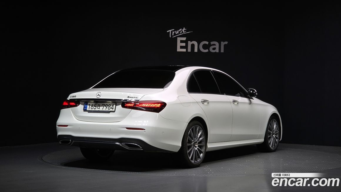 Mercedes-Benz E-Class 2021