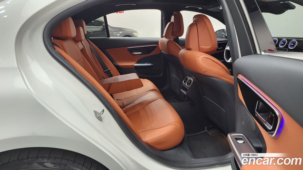 Mercedes-Benz C-Class 2023