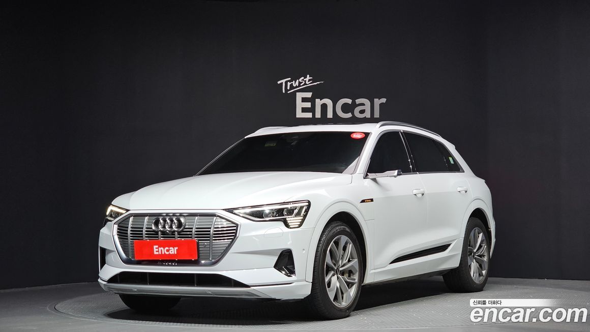 Audi e-tron 2022