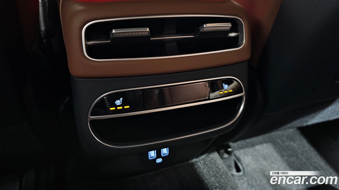 Genesis GV70 2024