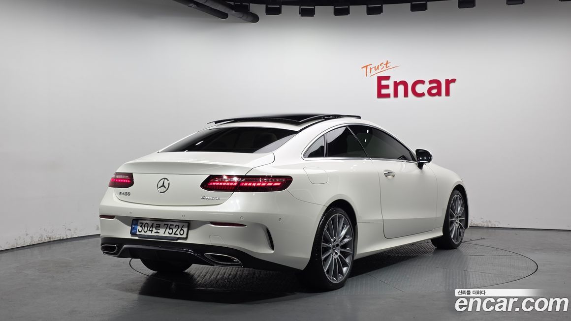 Mercedes-Benz E-Class 2021