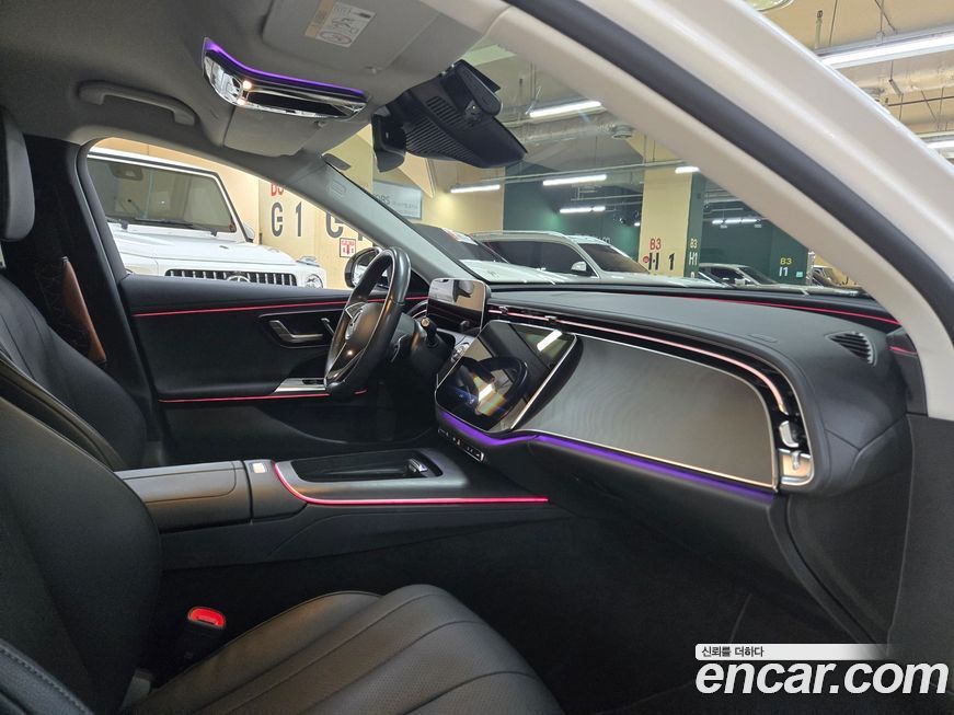 Mercedes-Benz E-Class 2025