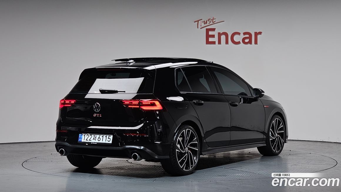 Volkswagen Golf 2024