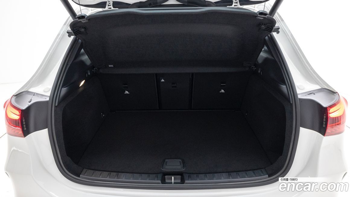 Mercedes-Benz GLA-Class 2026