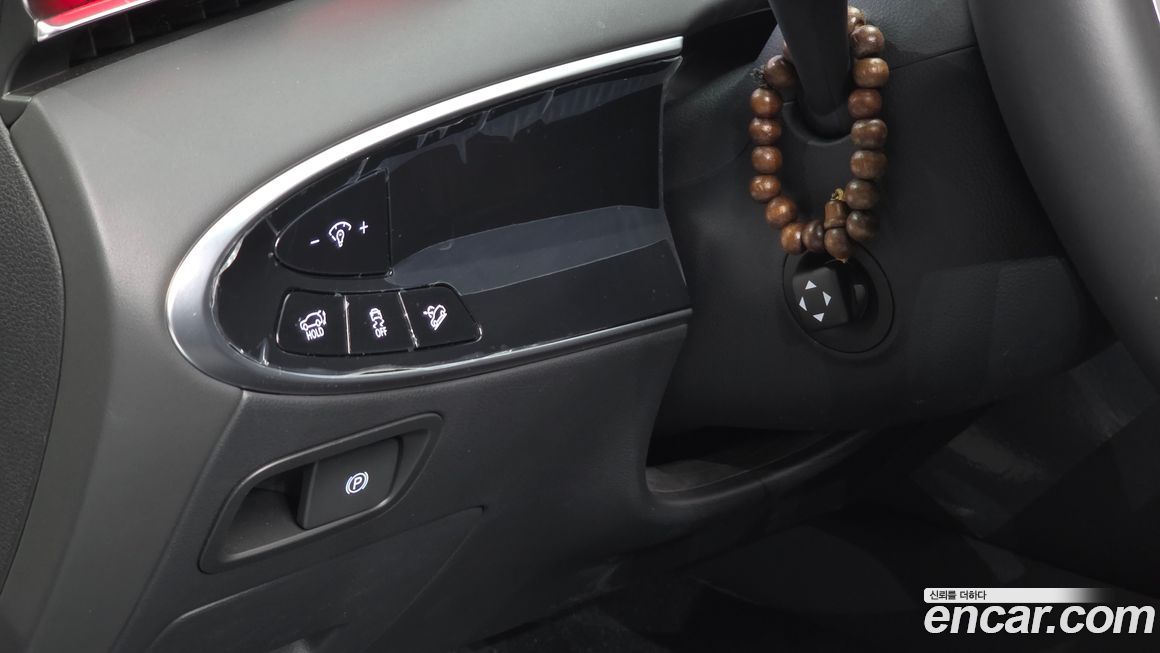 Genesis GV70 2025