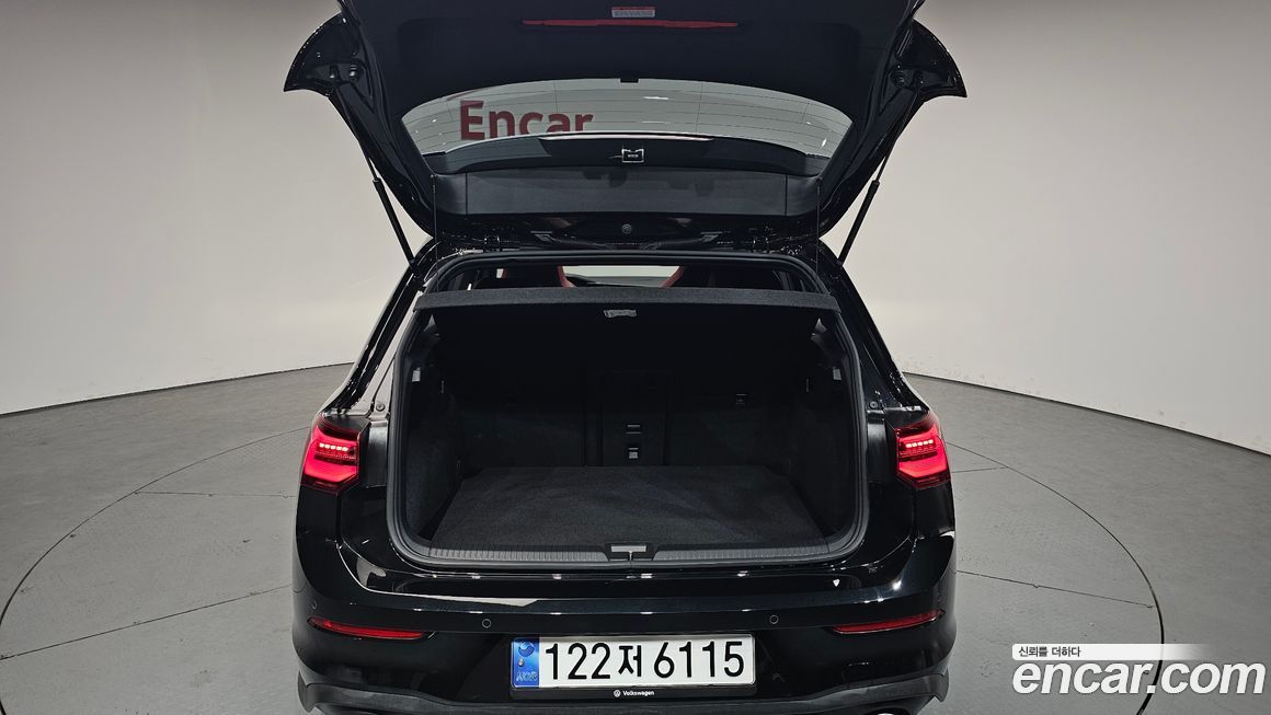 Volkswagen Golf 2024