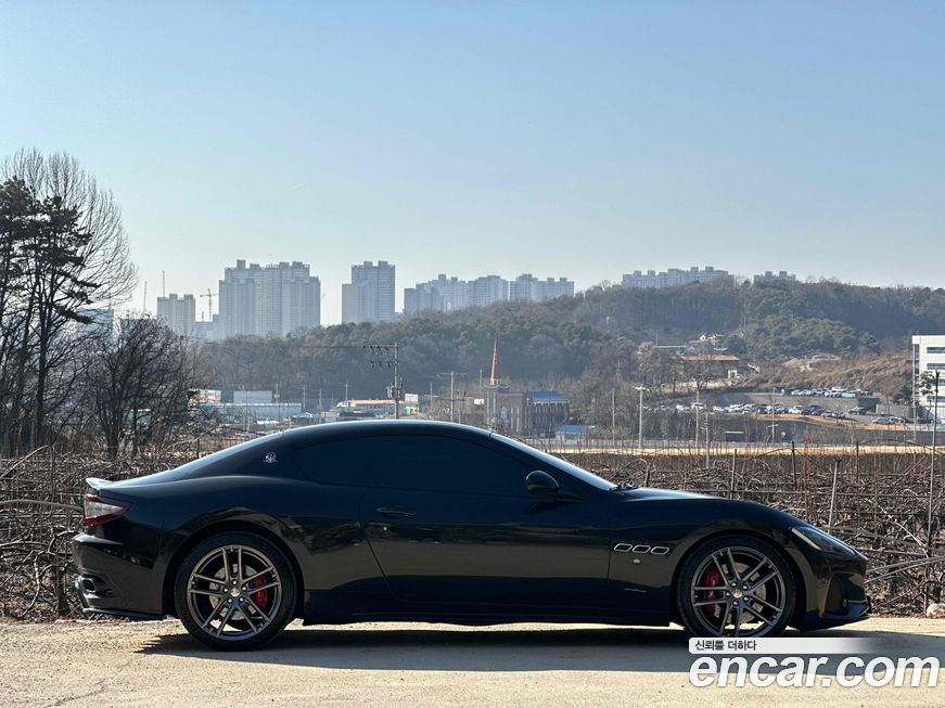 Maserati GranTurismo 2016