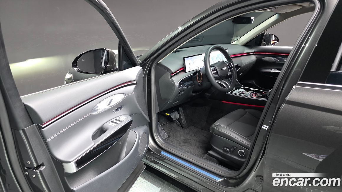 Genesis GV70 2025