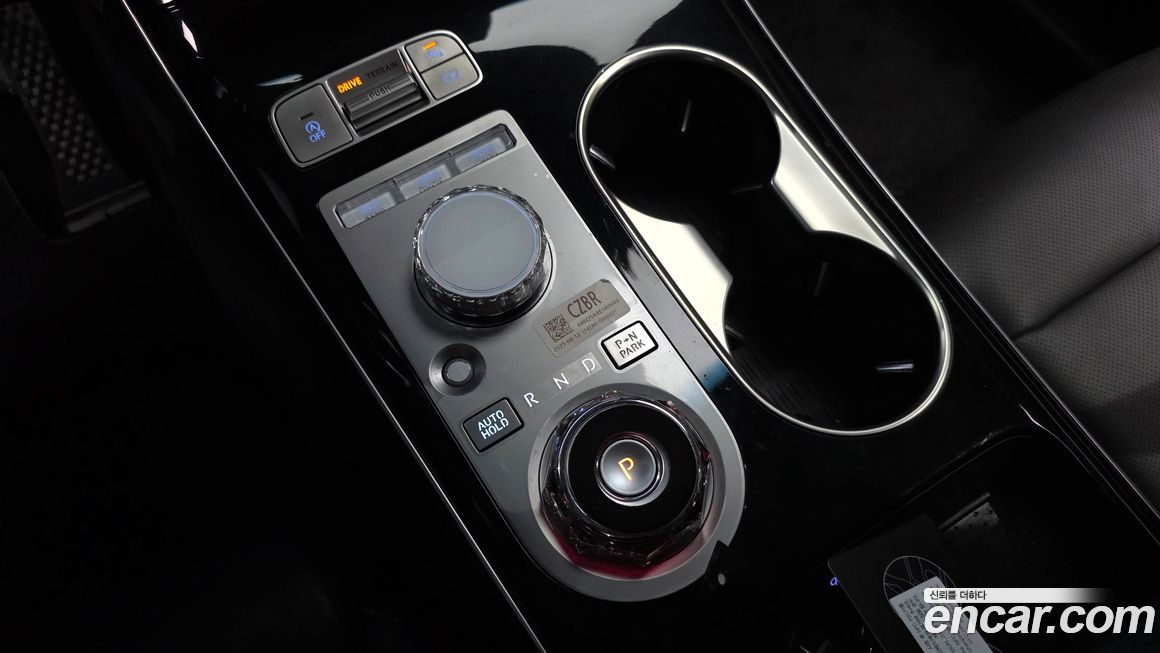 Genesis GV70 2025