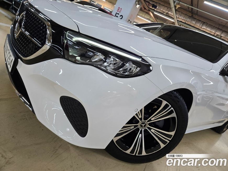 Mercedes-Benz E-Class 2025