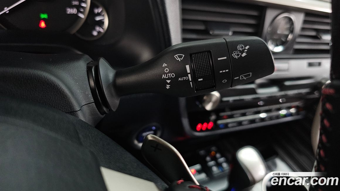 Lexus RX 2022