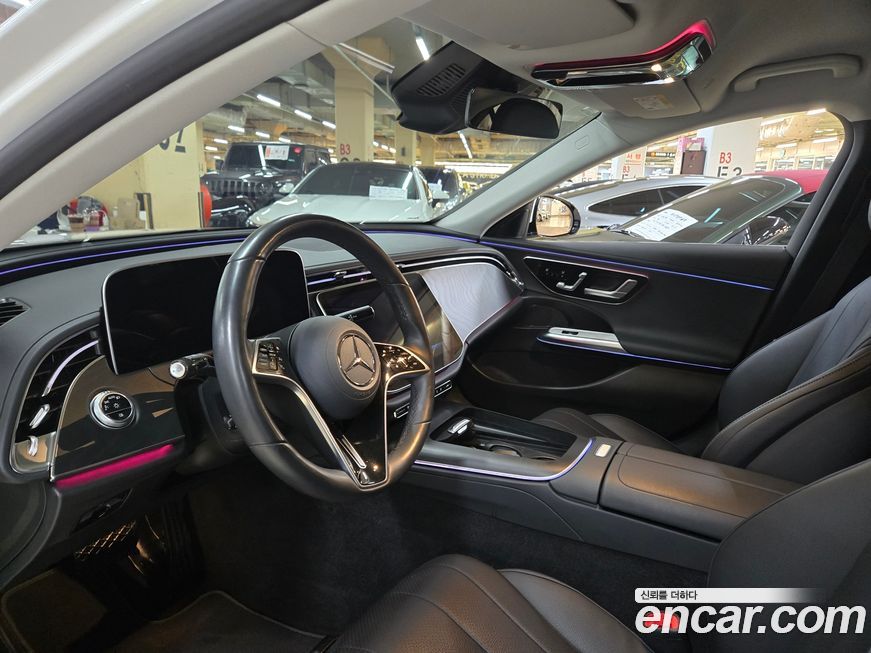 Mercedes-Benz E-Class 2025