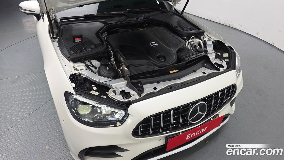 Mercedes-Benz E-Class 2021