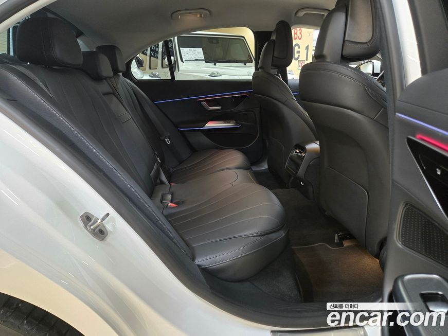 Mercedes-Benz E-Class 2025