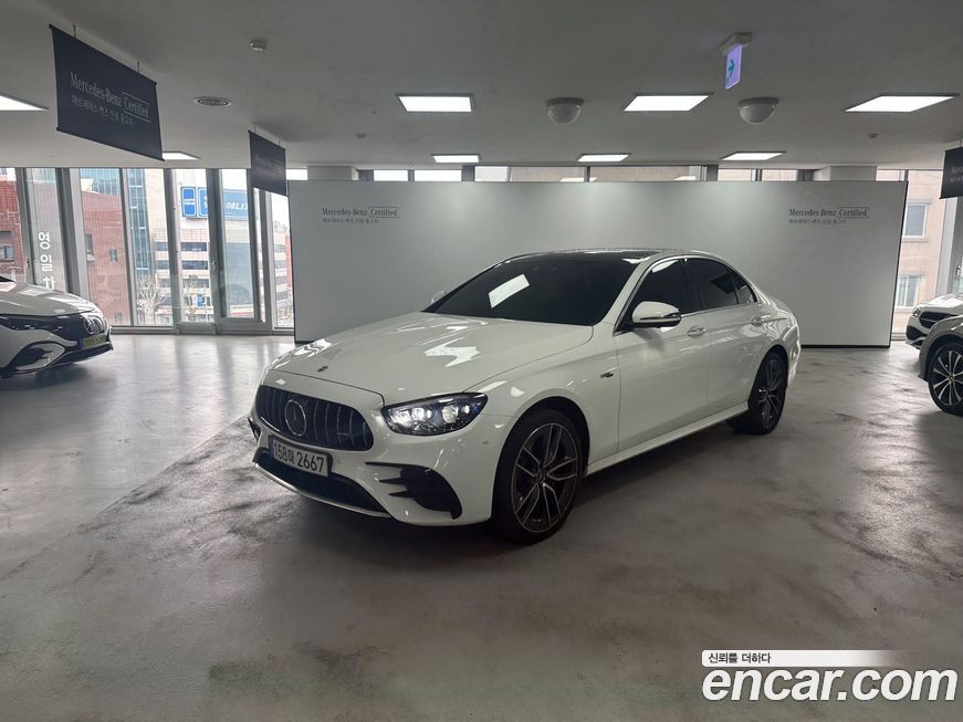 Mercedes-Benz E-Class 2022