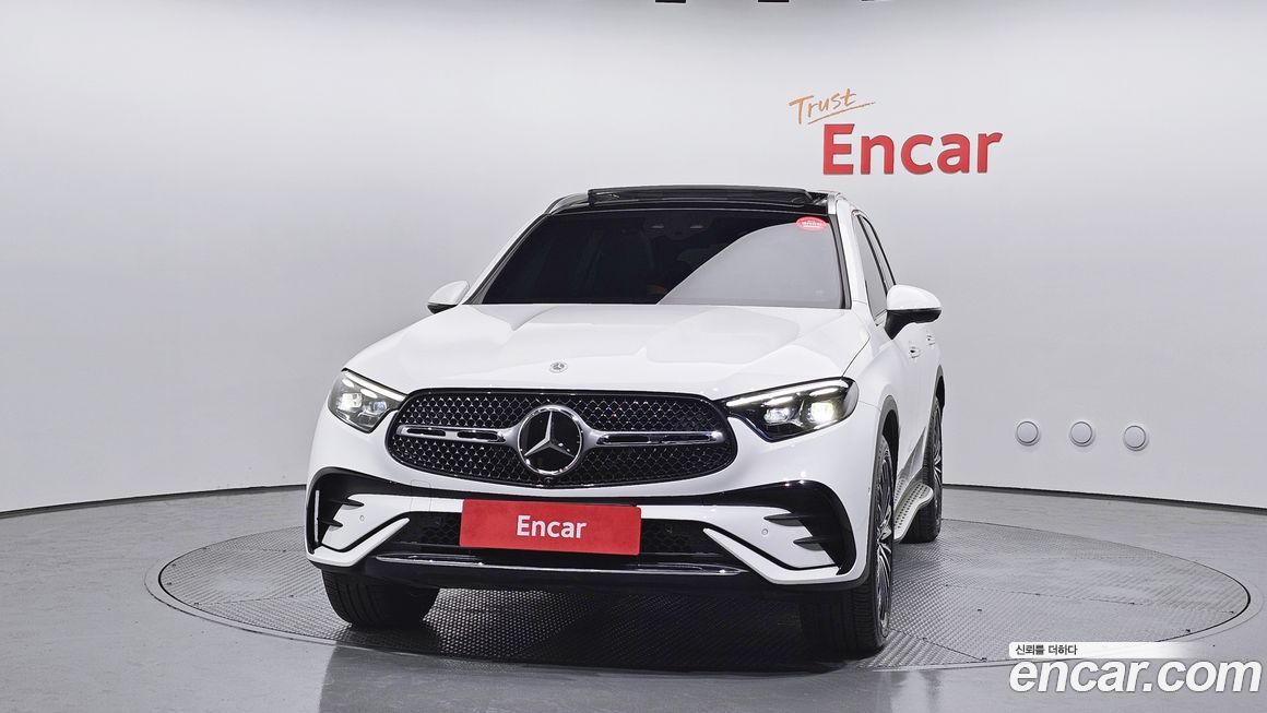 Mercedes-Benz GLC-Class 2023