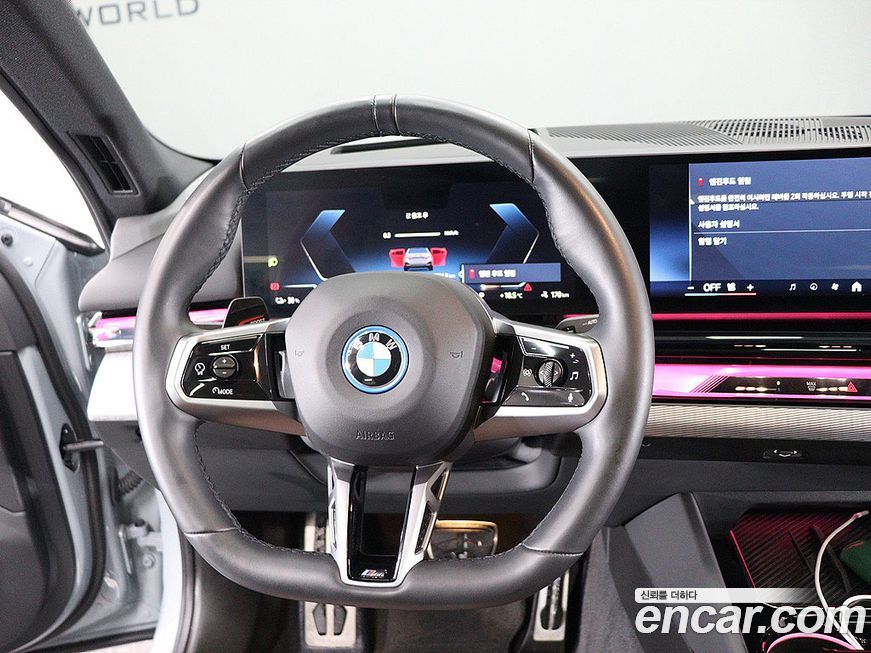 BMW i5 2024