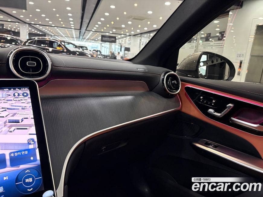 Mercedes-Benz GLC-Class 2024