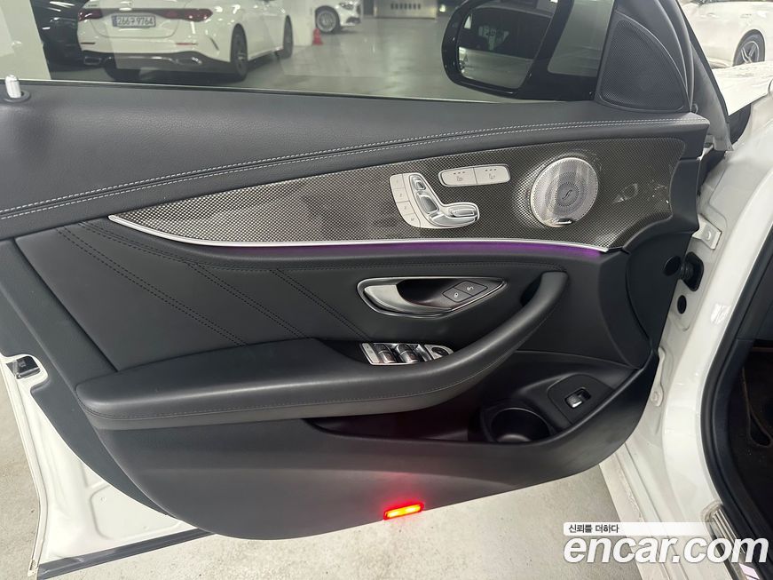 Mercedes-Benz E-Class 2022