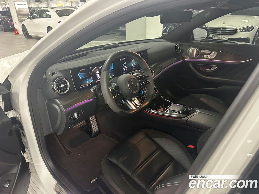 Mercedes-Benz E-Class 2022