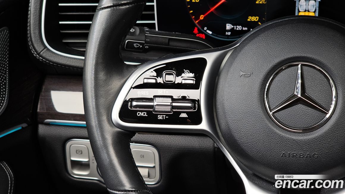 Mercedes-Benz GLE-Class 2021