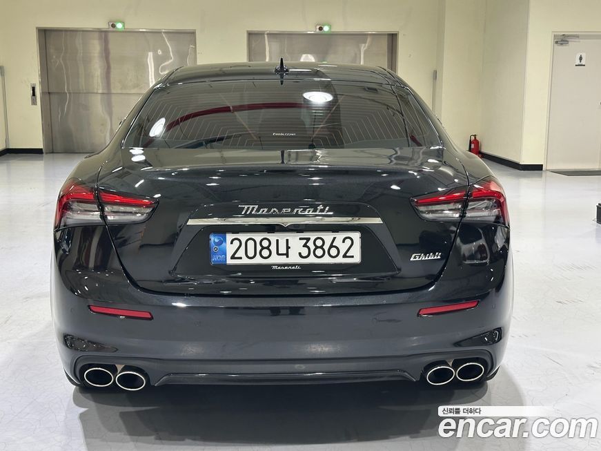 Maserati Ghibli 2023
