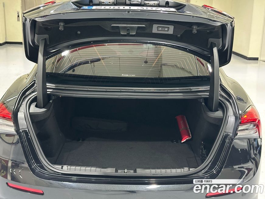 Maserati Ghibli 2023