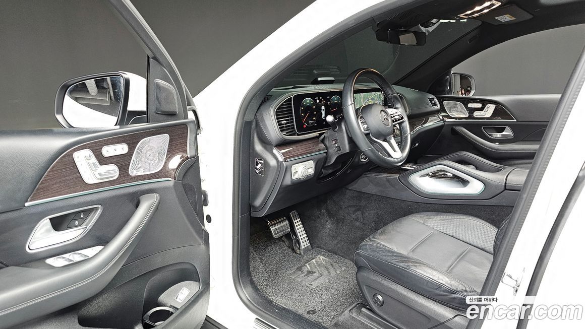 Mercedes-Benz GLE-Class 2021