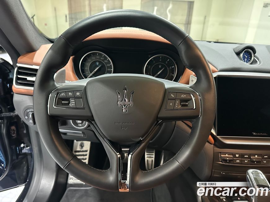 Maserati Ghibli 2023