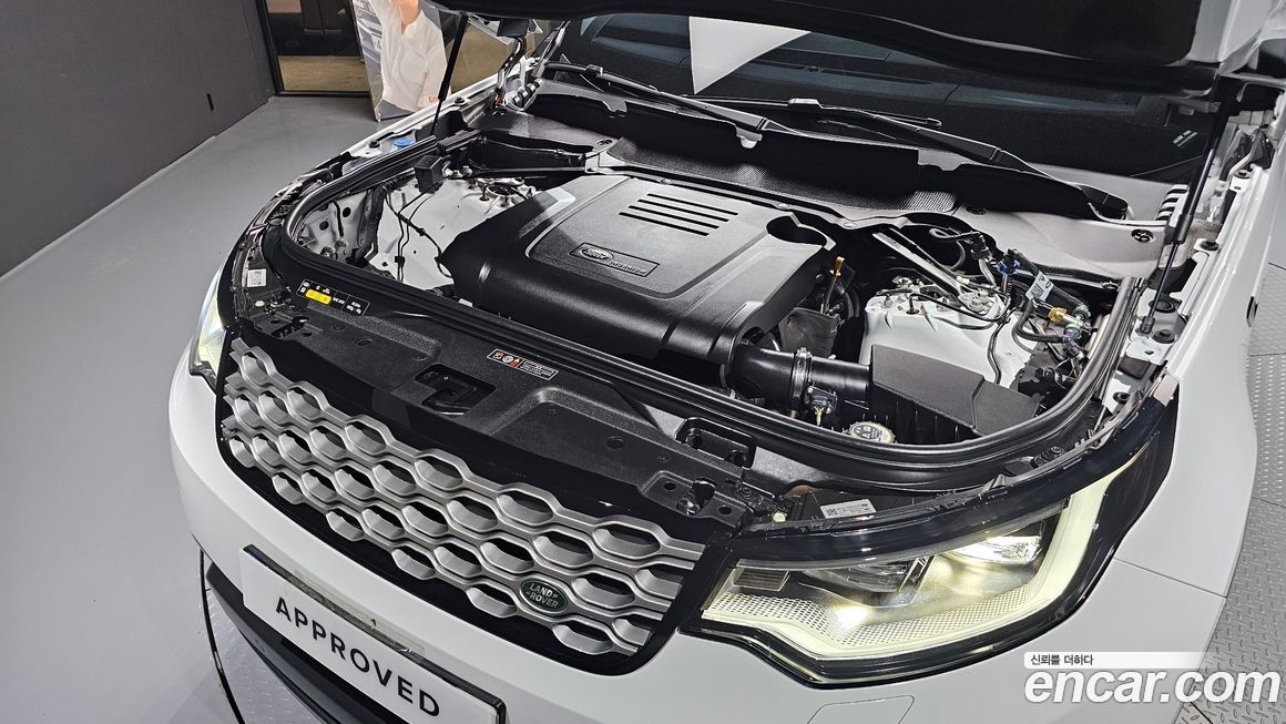 Land Rover Discovery 2025