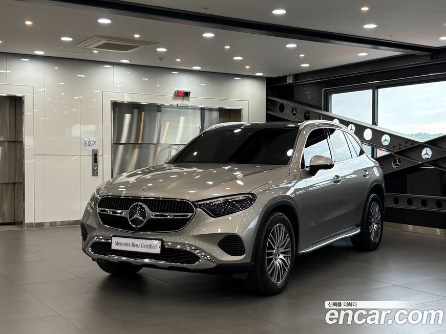 Mercedes-Benz GLC-Class 2024