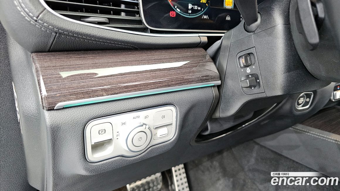 Mercedes-Benz GLE-Class 2021