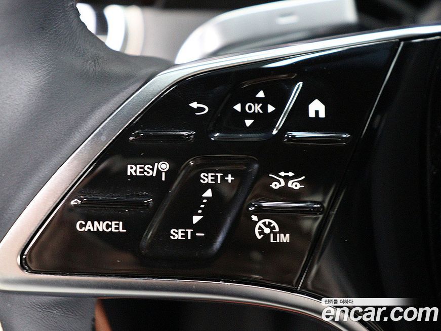 Mercedes-Benz E-Class 2025