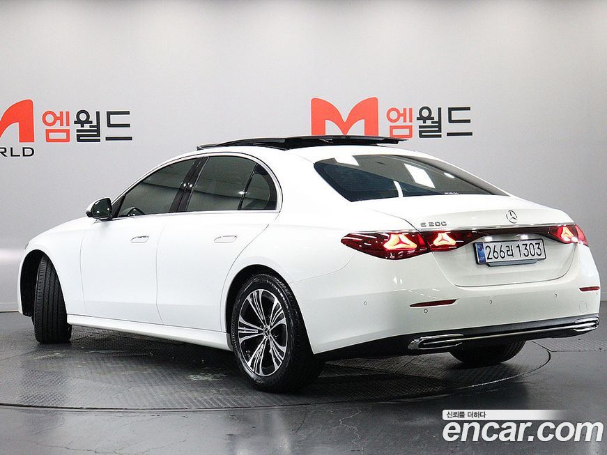 Mercedes-Benz E-Class 2025