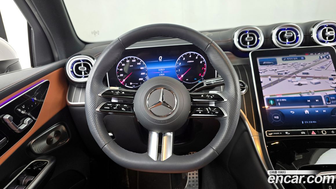 Mercedes-Benz GLC-Class 2024